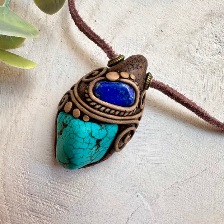 One of a kind gemstone necklace with turquoise and lapis lazuli