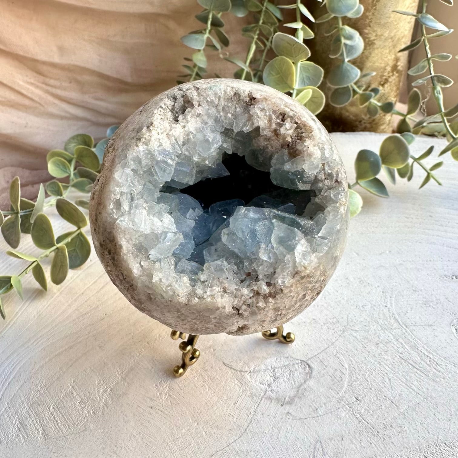 Celestite crystal sphere decorative mineral piece