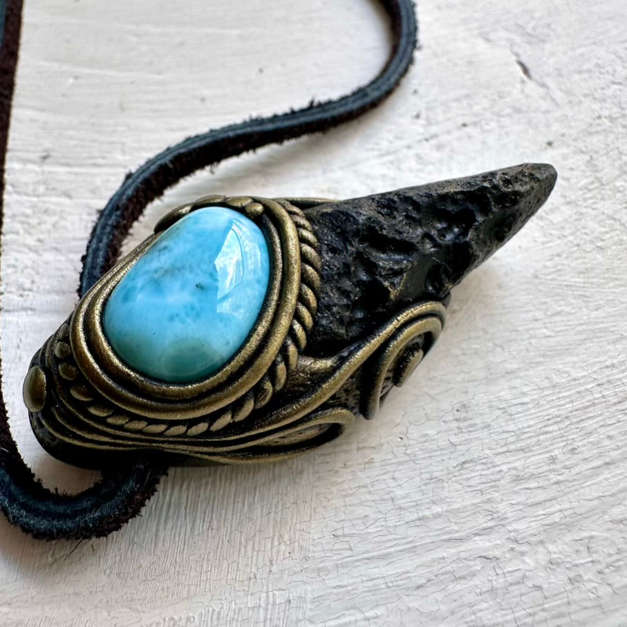 Healing Crystal Necklace – Black Tektite and Larimar Gemstone Jewelry for Transformation