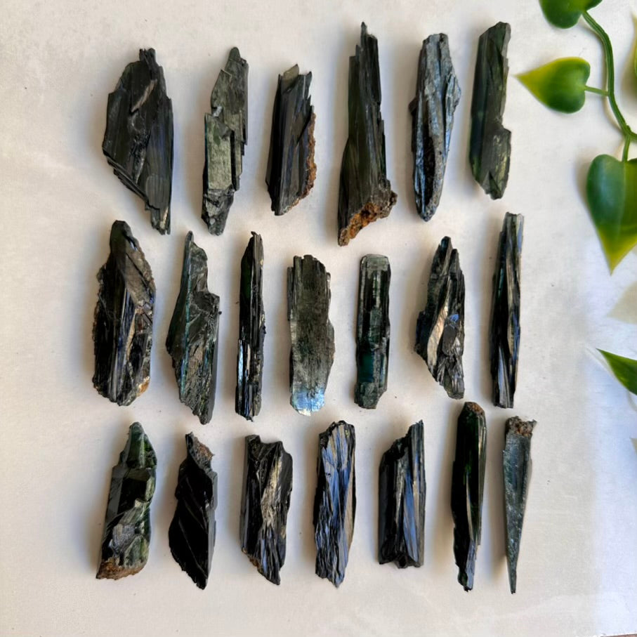 Vivianite crystal natural green specimen small raw stone